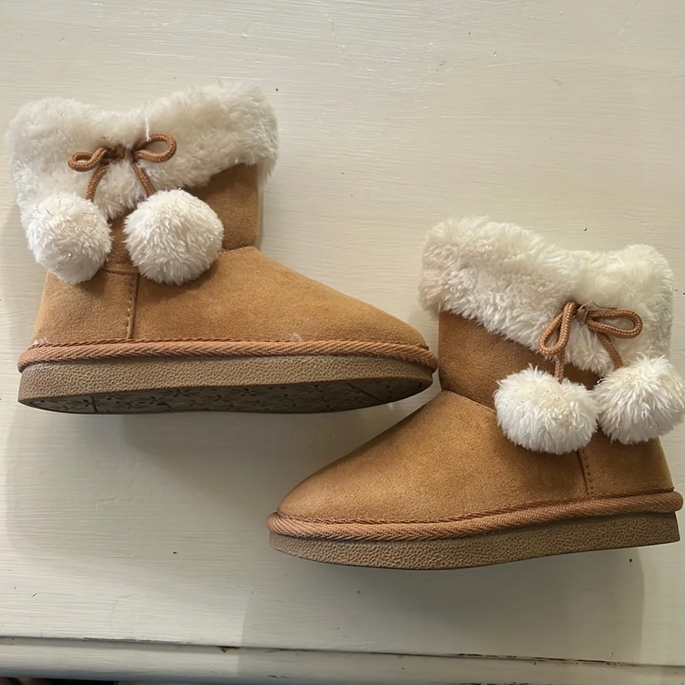 Thereabouts Lil Annaze girls warm faux suede/fur boots 7